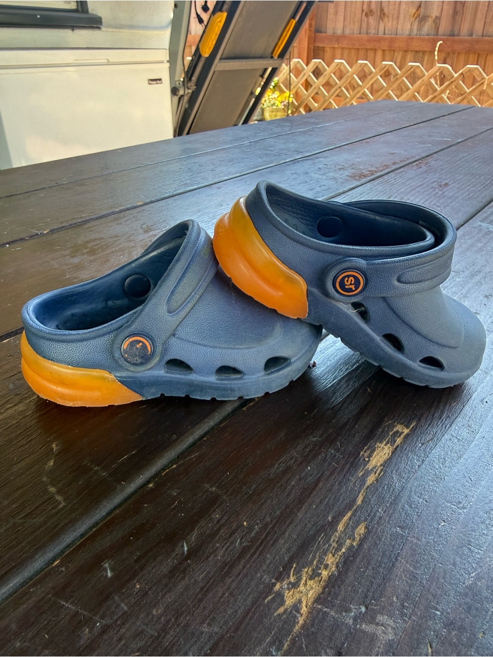 Stride Rite 360 Light Up Bray Toddler Clogs Blue/Orange Slip On Crocs US 5